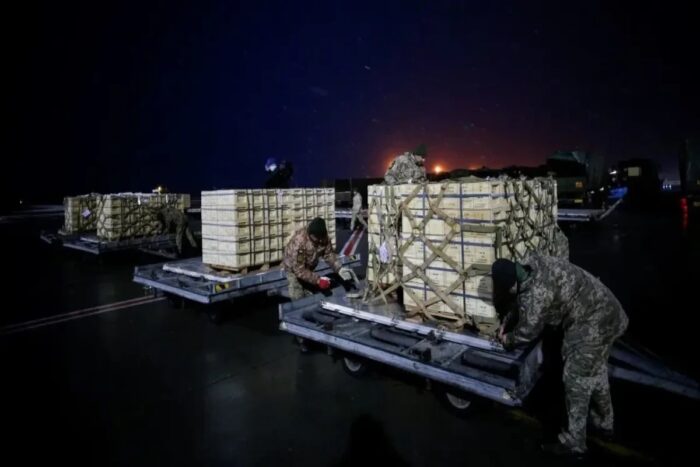 Solidaridad internacional: sindicatos belgas bloquean el envío de armas a Israel sindicatos belgas bloquean el envío de armas a Israel