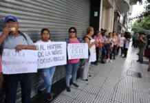 Hambre: Sandra Pettovello se niega a recibir la fila de 25 cuadras en el Ministerio de Capital Humano Sandra Pettovello fila