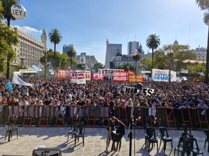3 Las calles son nuestras