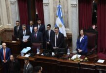 Congreso: la oposición se debate entre la iniciativa y la obsecuencia DNU Congreso