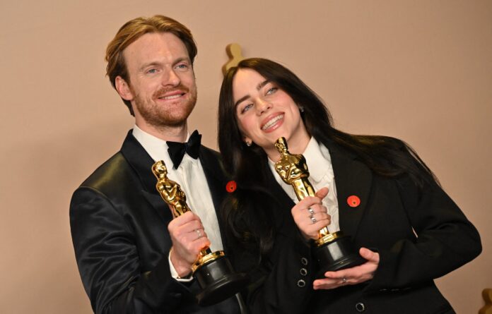 Oscars pin rojo Oscars pin rojo