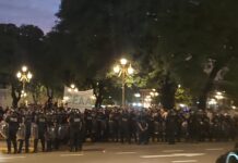 Milei reprimió la concentración pacífica en defensa del INCAA y el cine nacional Represión INCAA