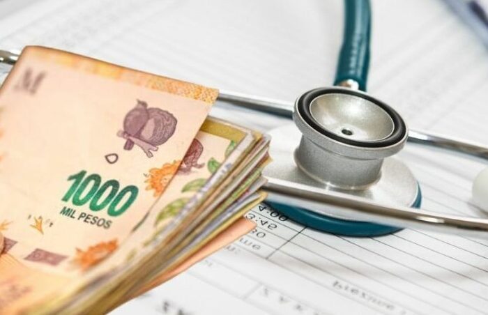 El gobierno retrocede en la liberación de los precios de las prepagas Gobierno prepagas