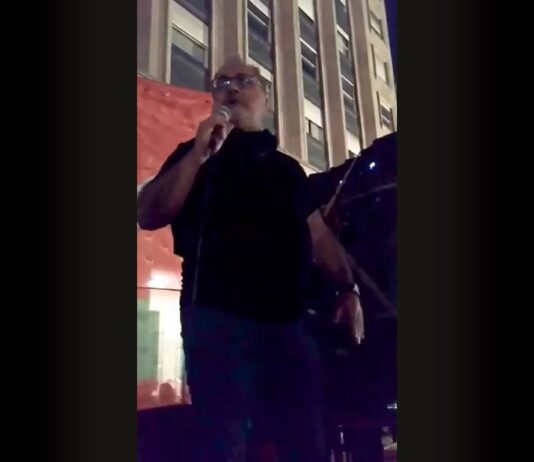 Roberto Sáenz en la Marcha Federal Educativa Roberto Sáenz en la Marcha Federal Educativa