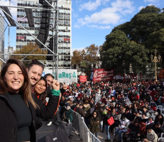 Manuela Castañeira en Encuentro unitario de la izquierda y sectores combativos contra plan de Milei Manuela Castañeira Encuentro