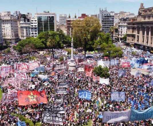 La Ley Bases tiene que caer Ley Bases