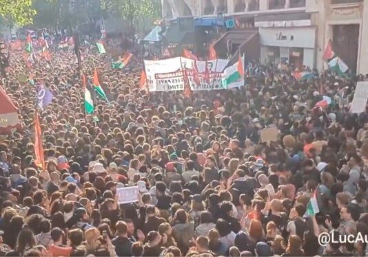 Multitudinaria movilización en París contra la masacre en Rafah París Rafah
