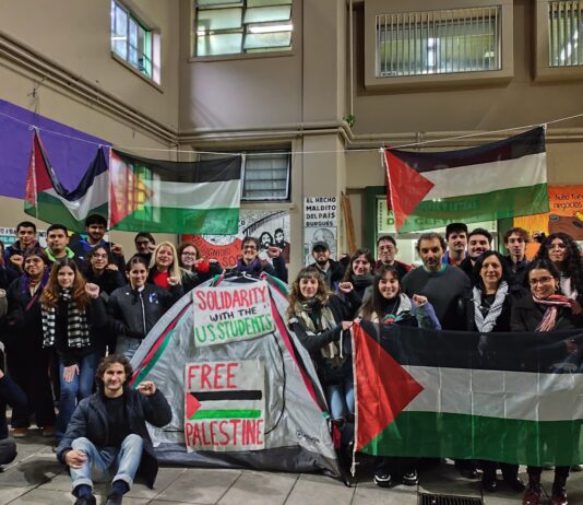 Primera acción estudiantil por Palestina y y el movimiento estudiantil de Estados Unidos Ruidazo por Palestina