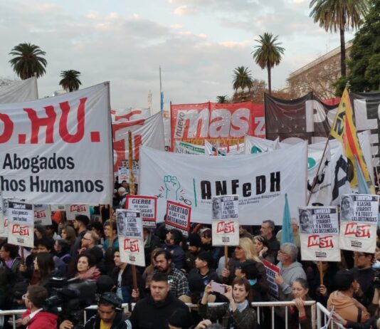 Concentración en Plaza de Mayo exigió la libertad a los detenidos de la movilización contra la Ley Bases detenidos de la Ley Bases