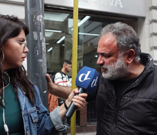Roberto Sáenz, dirigente del Nuevo MAS, denuncia la represión en Congreso Represión ley bases