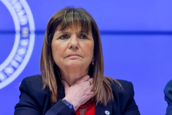 Bullrich control redes sociales Bullrich control redes sociales