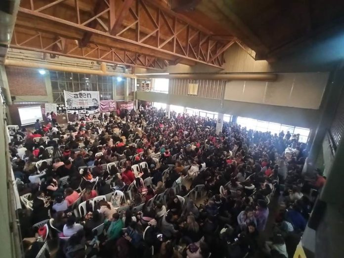 Asamblea ATEN lucha docente neuquina