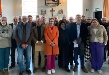 «Repugnancia»: Manuela Castañeira sobre la foto de los diputados de LLA con Astiz y otros genocidas Foto con Astiz