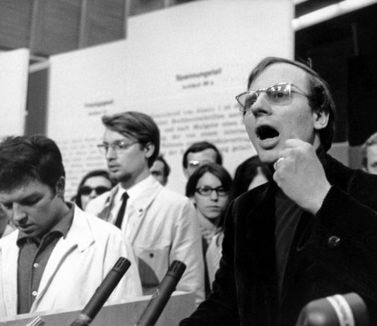 La “otra” Escuela de Frankfurt: Hans-Jürgen Krahl, teórico de la Praxis emancipadora III Hans-Jürgen Krahl