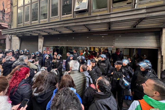 Universidad de las Madres de Plaza de Mayo Universidad de las Madres de Plaza de Mayo