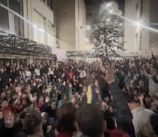 Asamblea de Filosofía y Letras vota impulsar la toma de la facultad contra el veto de Milei toma Filosofía y Letras