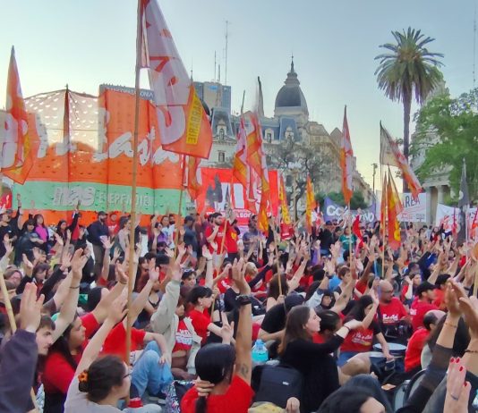 Gran asamblea estudiantil interfacultades en Plaza de Mayo asamblea interfacultades