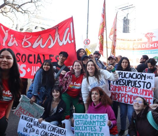 Manuela Castañeira junto a los estudiantes en lucha contra el veto de Milei Castañeira financiamiento universitario
