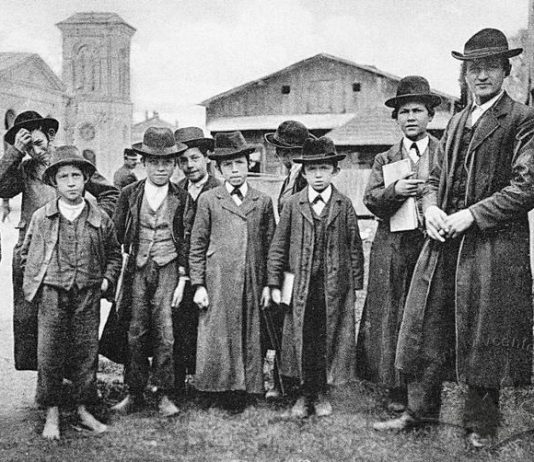 El blanqueamiento de los judíos europeos y el mal uso de la memoria del Holocausto ansisemitismo