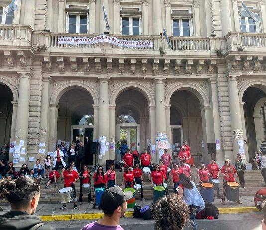 Se profundiza la resistencia de los trabajadores del Laura Bonaparte contra el cierre Resistencia Laura Bonaparte