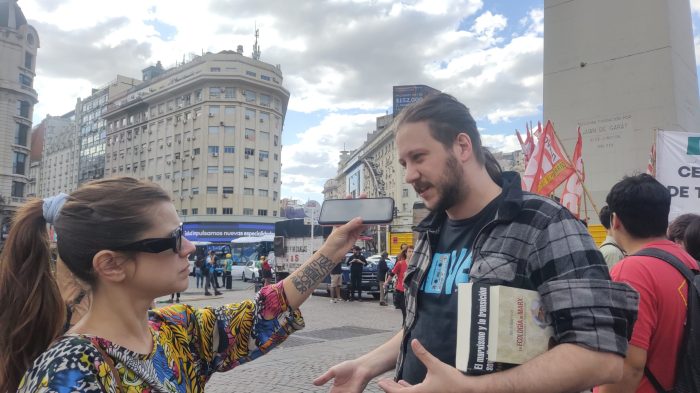 Federico Winokur, referente del Nuevo MAS CABA, en la Marcha Educativa
