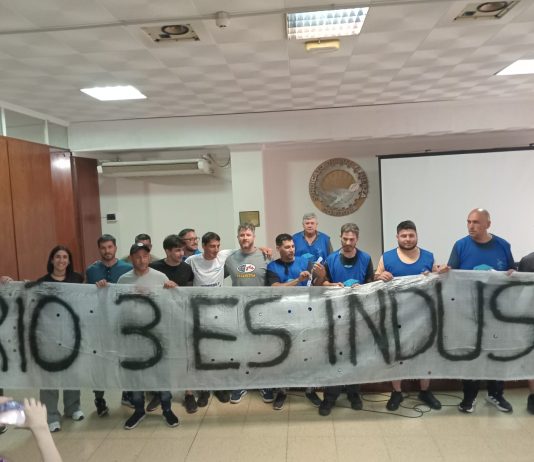 Por la provincialización de Petroquímica Río Tercero y la puesta en marcha bajo control de sus trabajadores