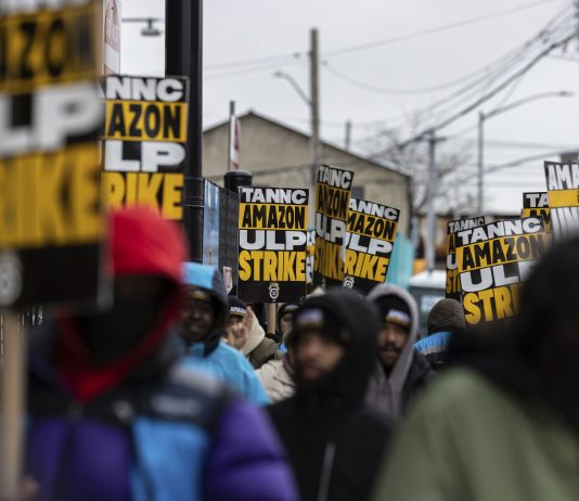 Histórica huelga de Amazon en Estados Unidos Huelga Amazon