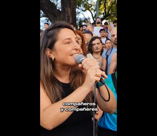 Manuela Castañeira en la Asamblea antifascista LGBTI en Parque Lezama Parque Lezama