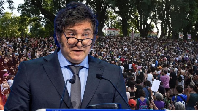 Milei y la asamblea de Parque Lezama Milei Davos