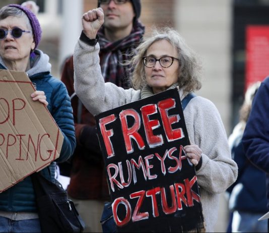 Trump cancela visa a 300 estudiantes extranjeros por solidarizarse con Palestina Estados Unidos visas