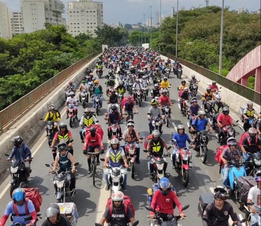 Brasil: masiva huelga y movilización de repartidores por aplicación Brasil repartidores