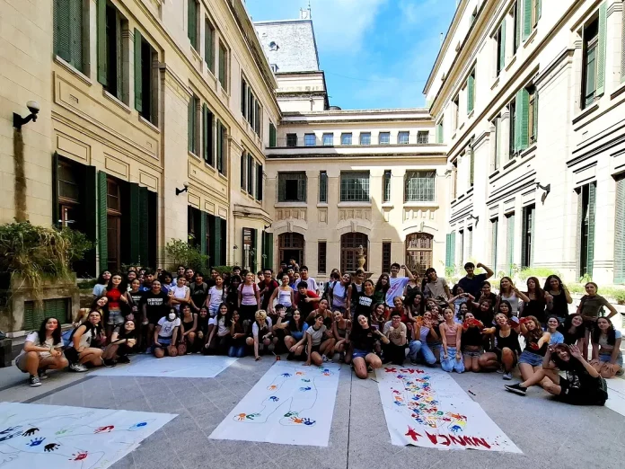 siluetazo Colegio Nacional de Buenos Aires