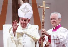 La crisis de la Iglesia Católica y el ascenso del Papa Francisco Papa Francisco