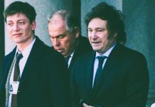 El escándalo de espionaje de la SIDE a opositores a Milei Milei Caputo SIDE