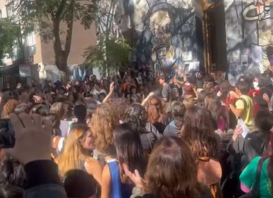 San Isidro: les secus salen a copar las calles en defensa de la Educación Pública y el arte secundarios san isidro