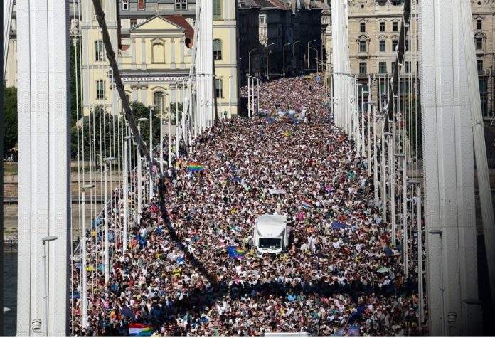 MarchaHungría Marcha del Orgullo Orbán