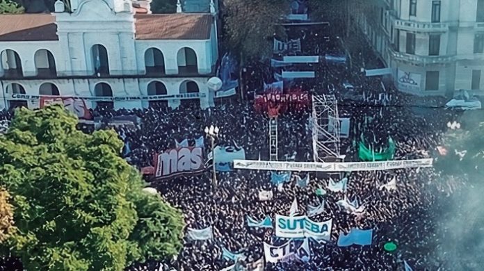 Plaza18MAS Plaza CFK