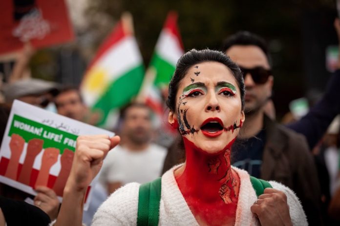 women-rights-medium-image Israel Irán
