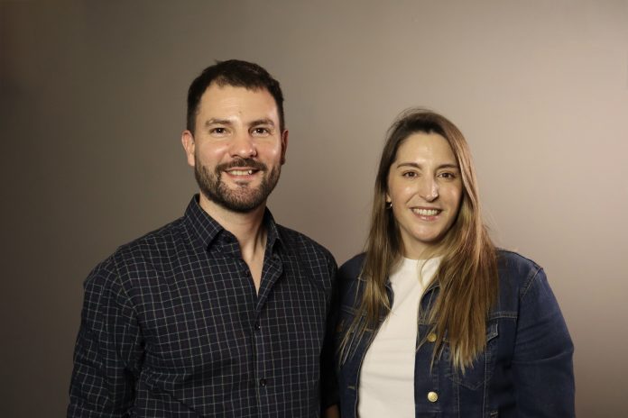 Manuela Castañeira junto a Juan Cruz Ramat Listas Provincia de Buenos Aires