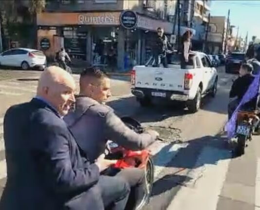 En el vértigo de una crisis polÃtica Crisis polÃtica