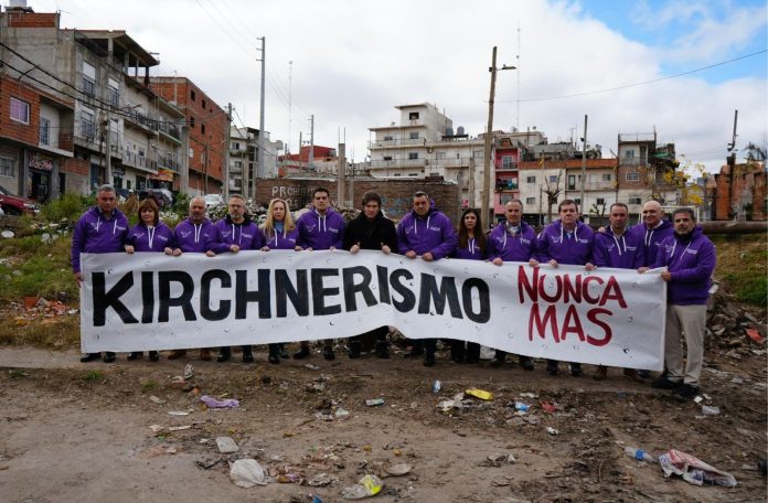 Negaiconistas Nunca más Negacionistas Nunca Más