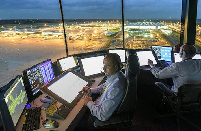 Paro de controladores aéreos controladores aéreos