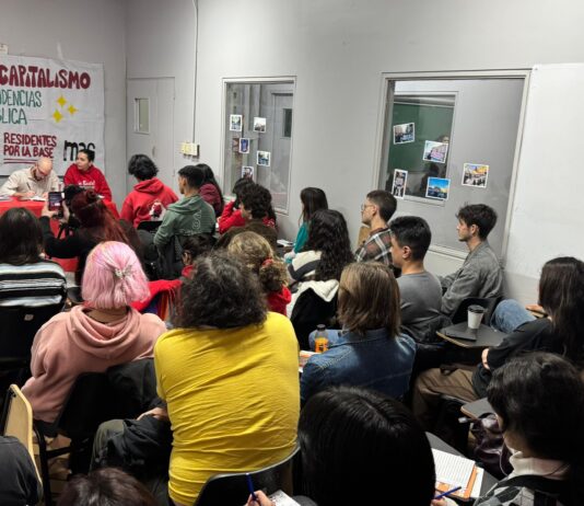 Extraordinaria charla “Salud Mental y Anticapitalismo: La pelea de las residencias por la salud pública” junto a trabajadores residentes Salud mental y anticapitalismo