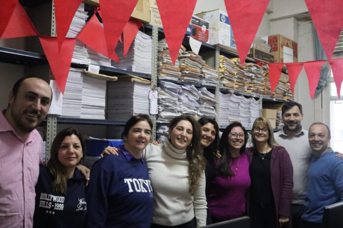 Manuela Castañeira junto a los trabajadores del HIGA Manuela Castañeira Mar del Plata