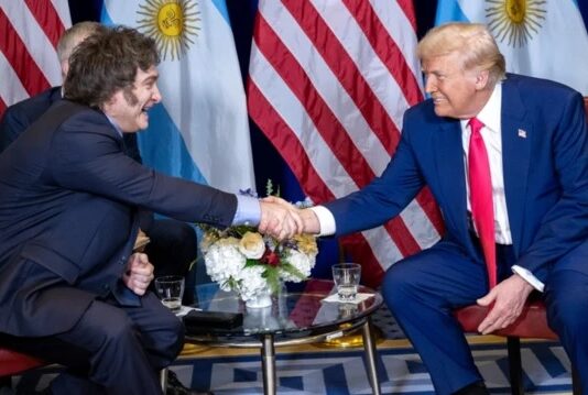 El «salvataje» de Trump: un pacto colonial para extender la sobrevida de Milei Trump Milei