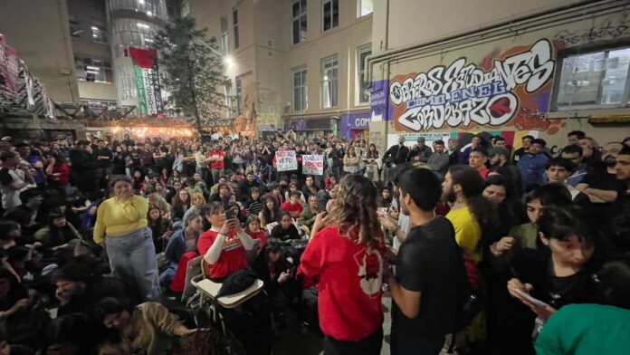 ¡Ya Basta! debate con el FITU