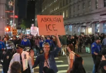 Violenta redada de ICE desata protestas en solidaridad con los inmigrantes ICE Nueva York