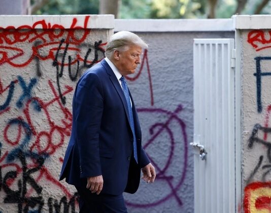 Trump convierte el anticapitalismo en un «pre crimen» en Estados Unidos Anticapitalismo Trump