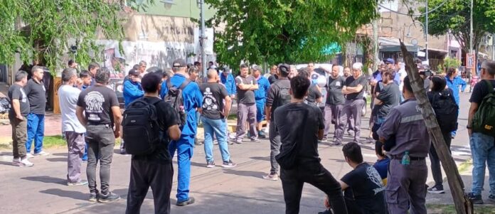 Asamblea en FATE Paritaria SUTNA