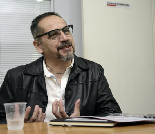 César Rojas: «Hay dos agendas: la de la calle y la del Palacio» César Rojas